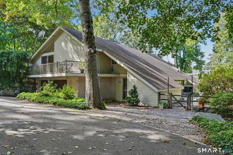 280 Brookbend Road Fairfield CT 06824