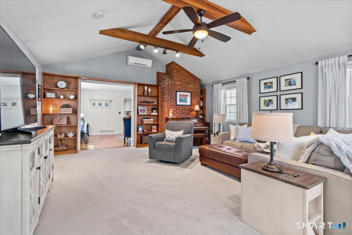 27 Brewster Drive Ledyard CT 06335