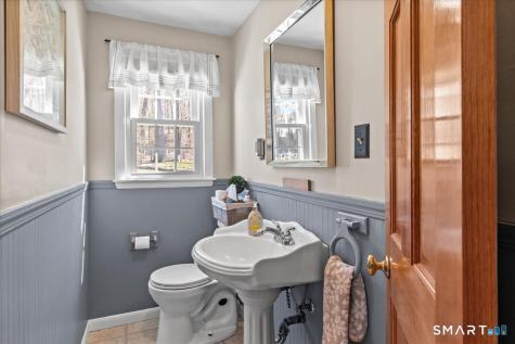 27 Brewster Drive Ledyard CT 06335