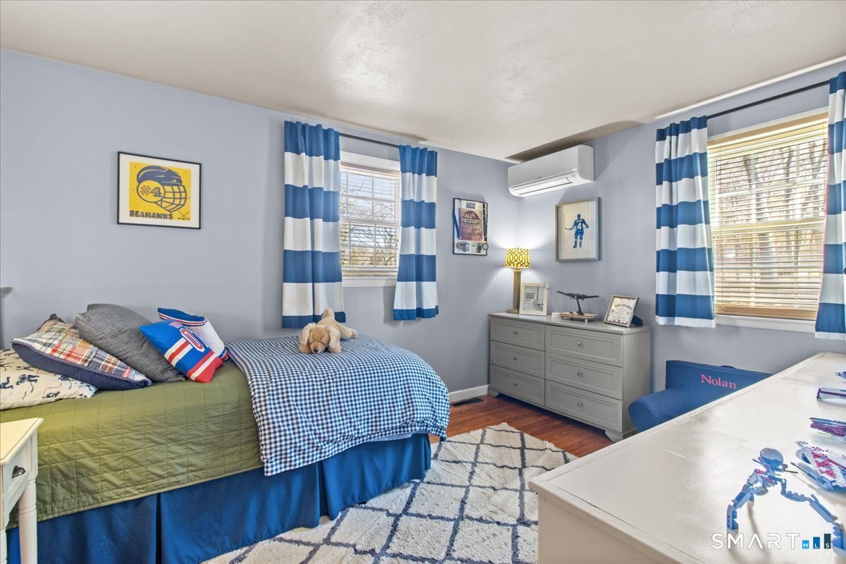 27 Brewster Drive Ledyard CT 06335