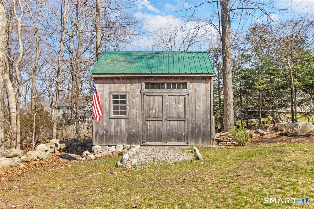 27 Brewster Drive Ledyard CT 06335