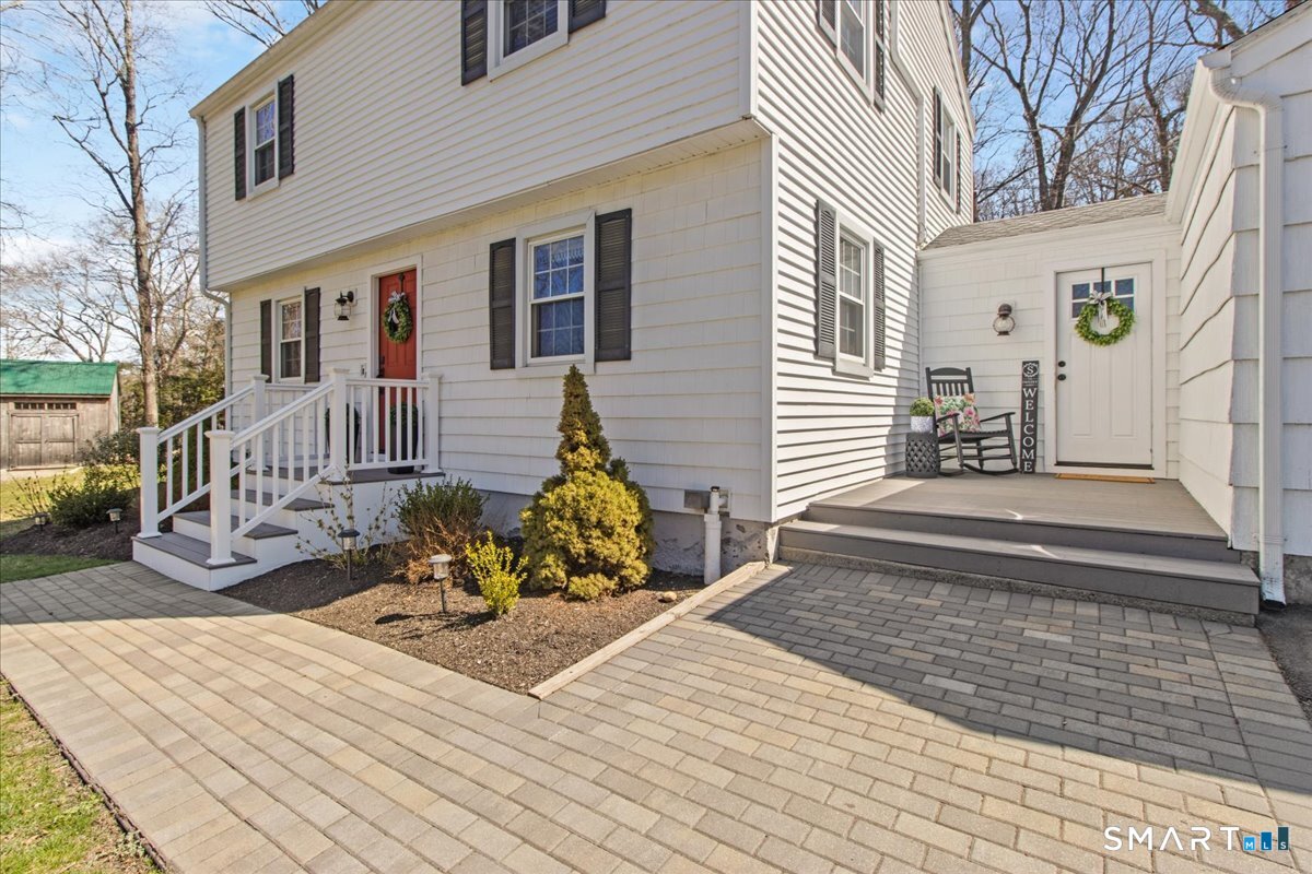 27 Brewster Drive Ledyard CT 06335