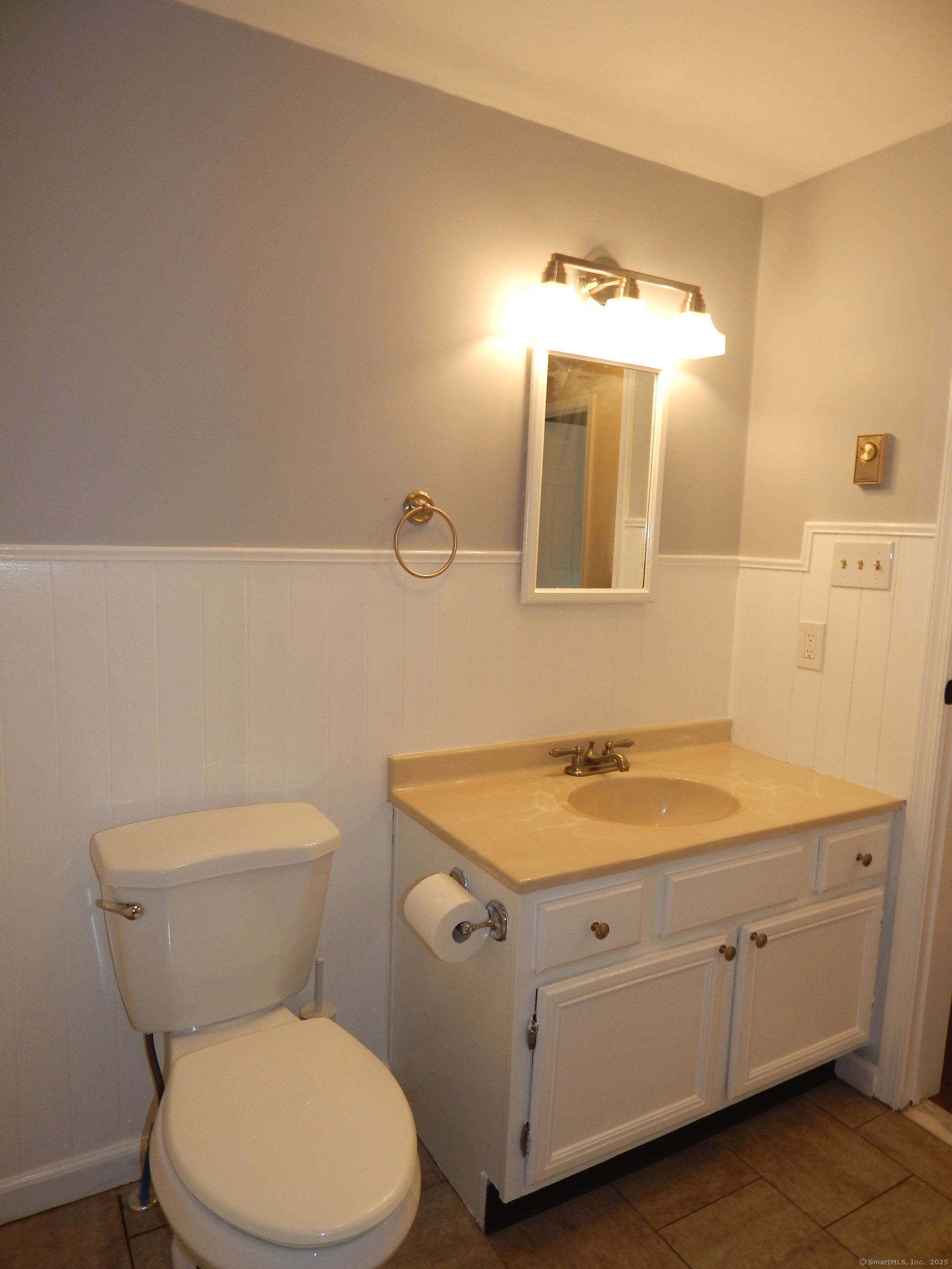 62 Bascom Road Lebanon CT 06249