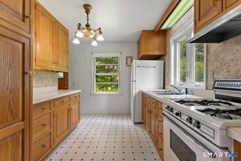 24 Crestdale Drive Danbury CT 06811