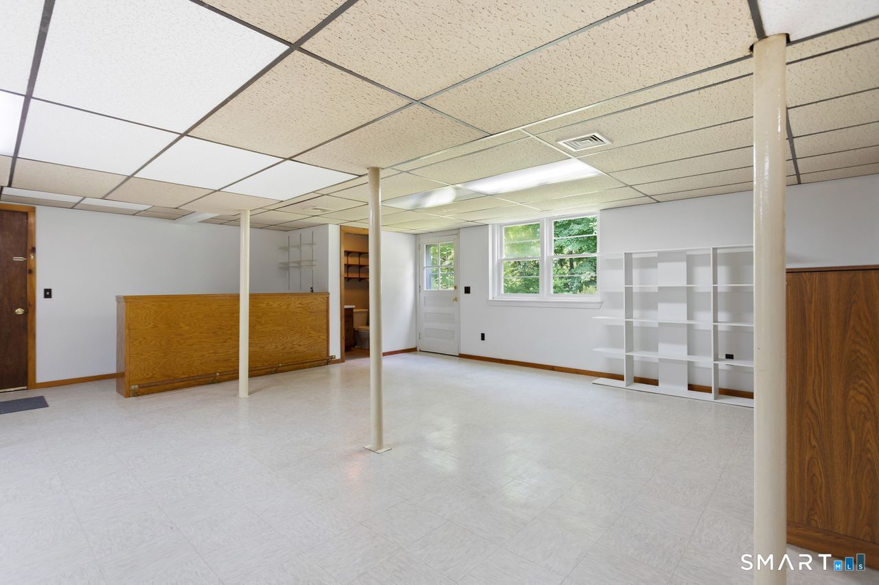 24 Crestdale Drive Danbury CT 06811