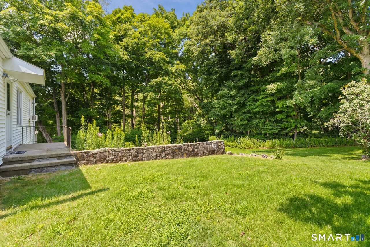 24 Crestdale Drive Danbury CT 06811
