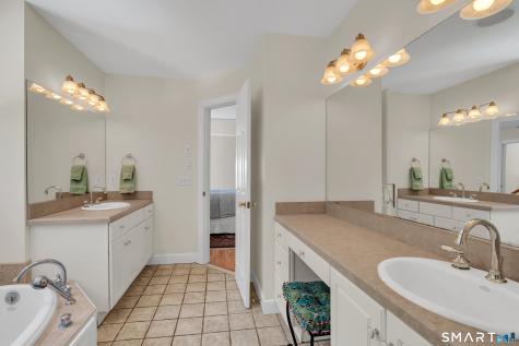 21 Stonewall Road Salem CT 06420