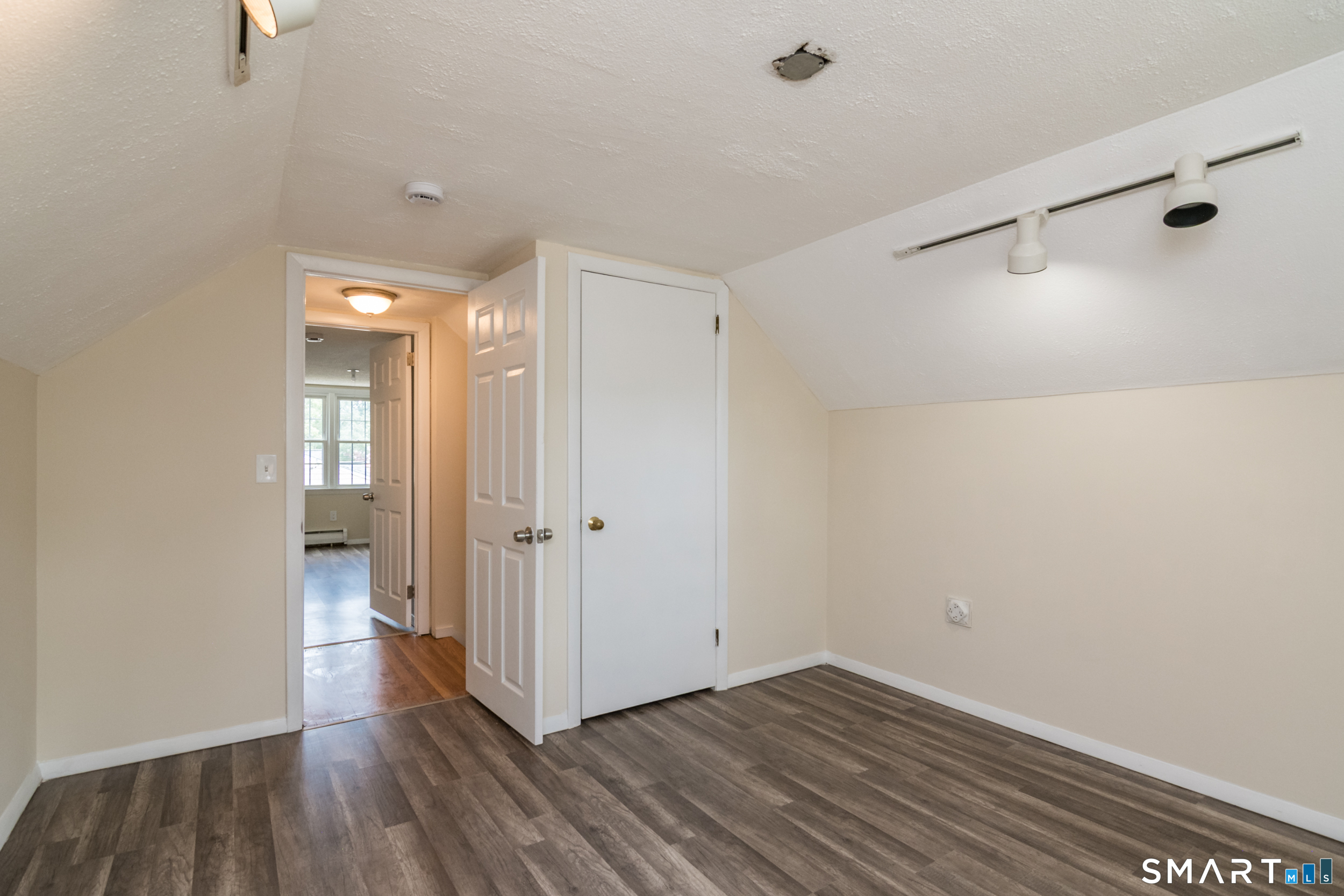 57 Indian Run Enfield CT 06082