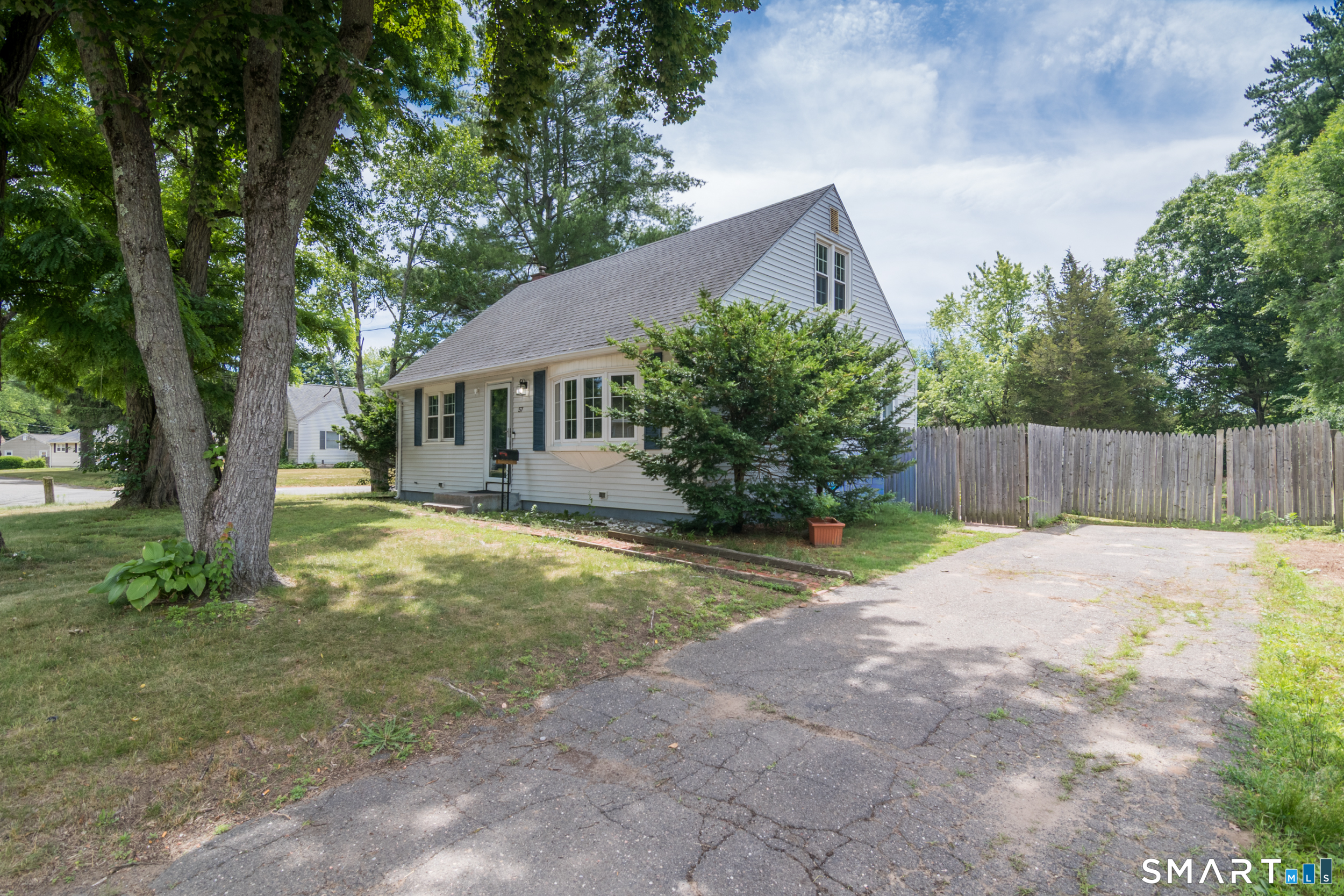 57 Indian Run Enfield CT 06082