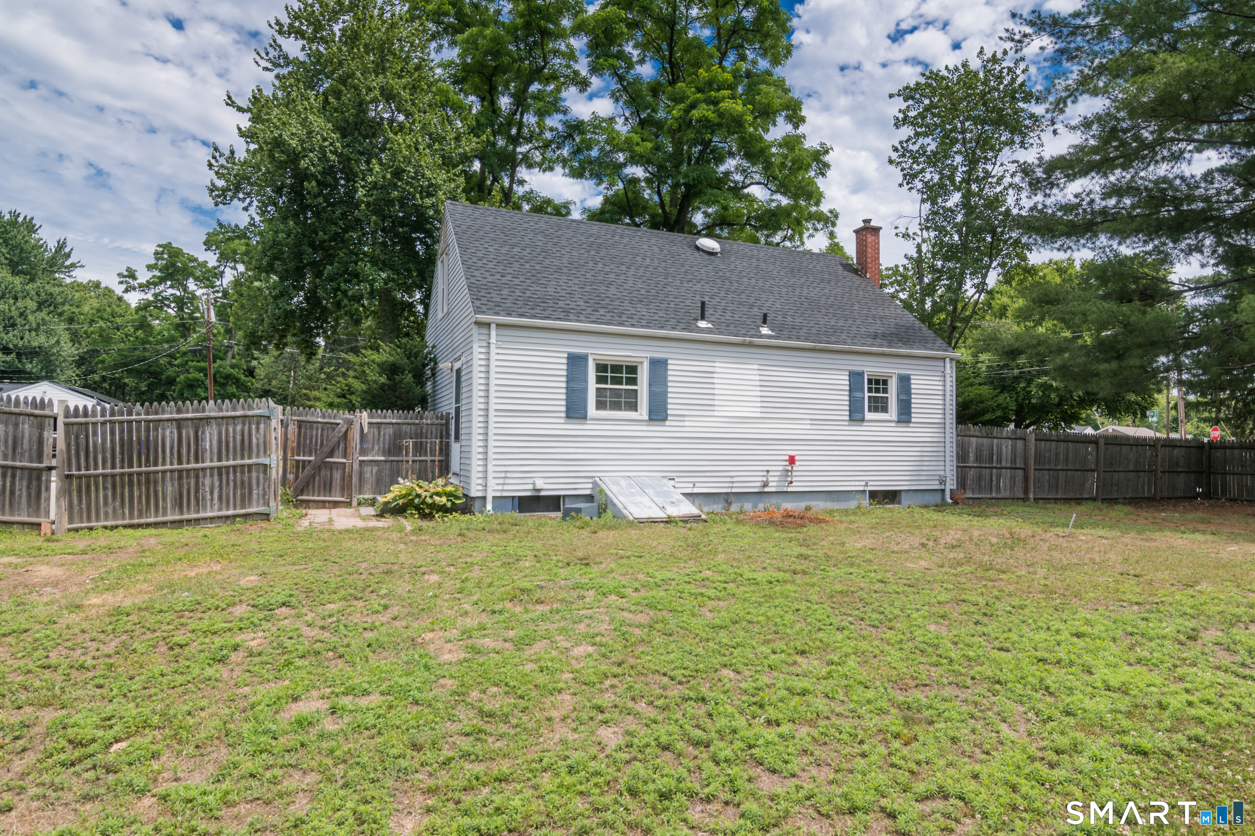 57 Indian Run Enfield CT 06082
