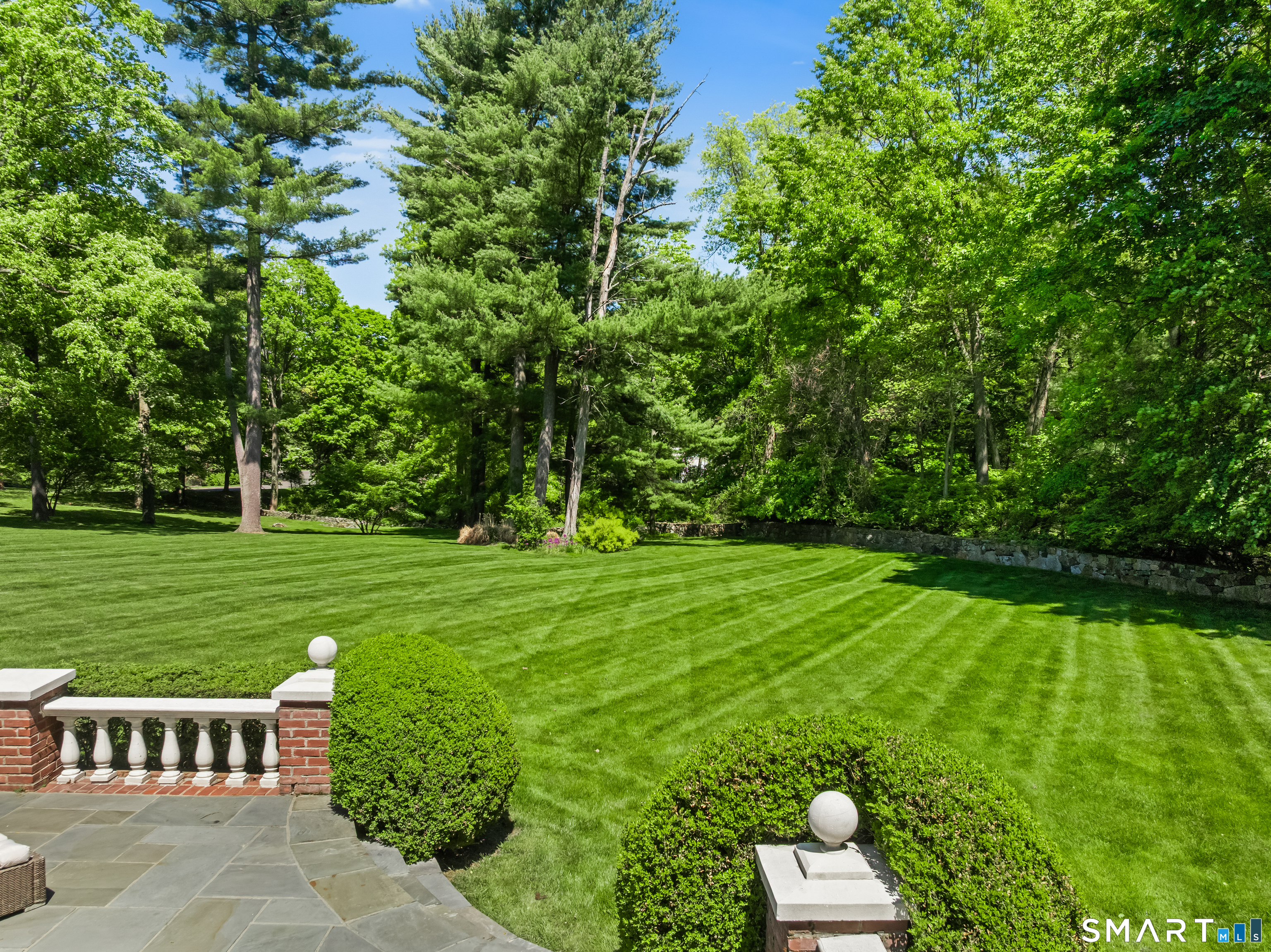 111 Golden Pond Lane Fairfield CT 06824