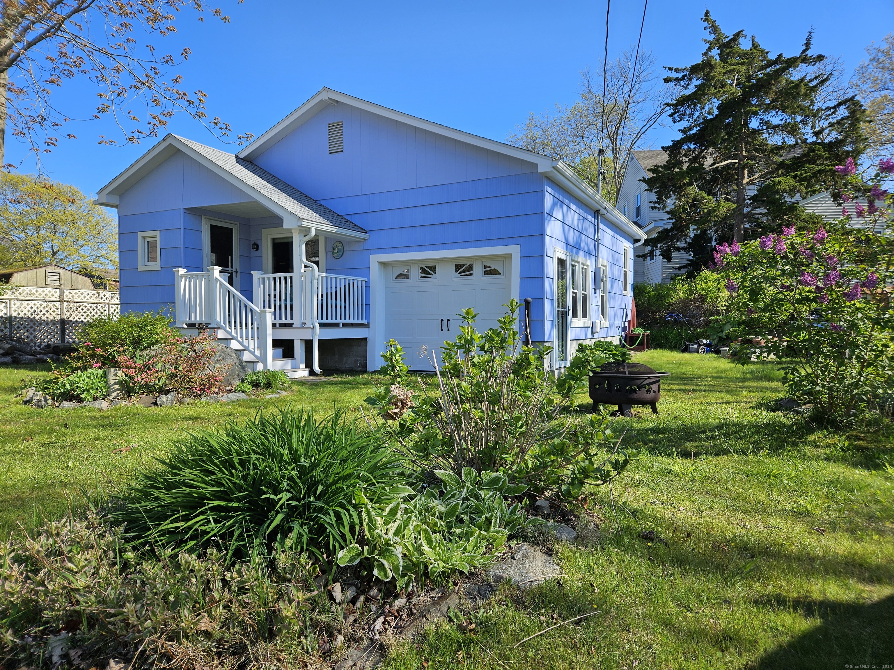 19 Lindberg Road Stonington CT 06378