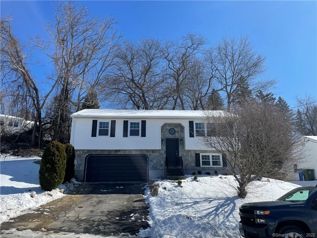 79 Sprucedale Drive Waterbury CT 06706