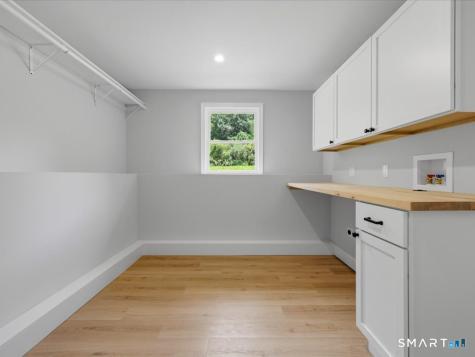 111 Carriage Drive North Haven CT 06473