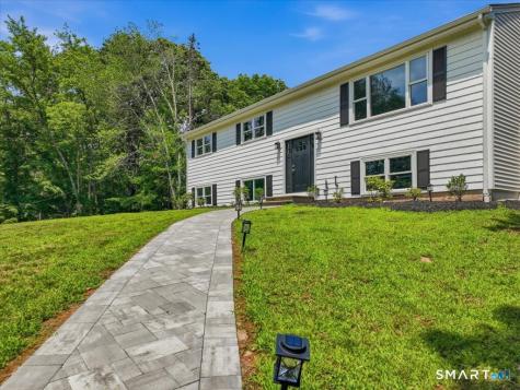 111 Carriage Drive North Haven CT 06473