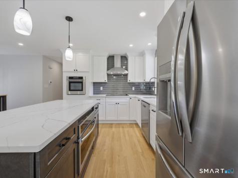 111 Carriage Drive North Haven CT 06473