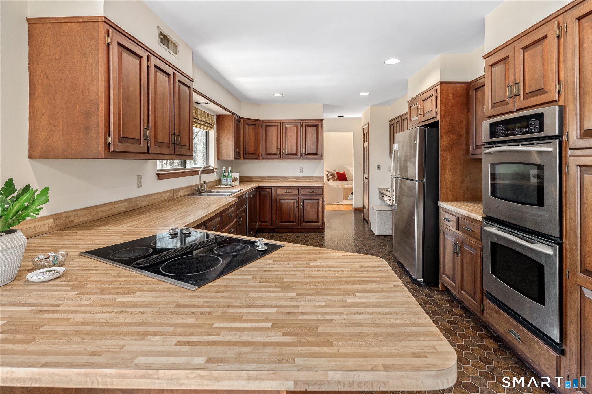 171 Highline Trail Stamford CT 06902