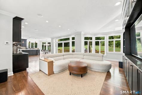 16 Mountaincrest Drive Cheshire CT 06410