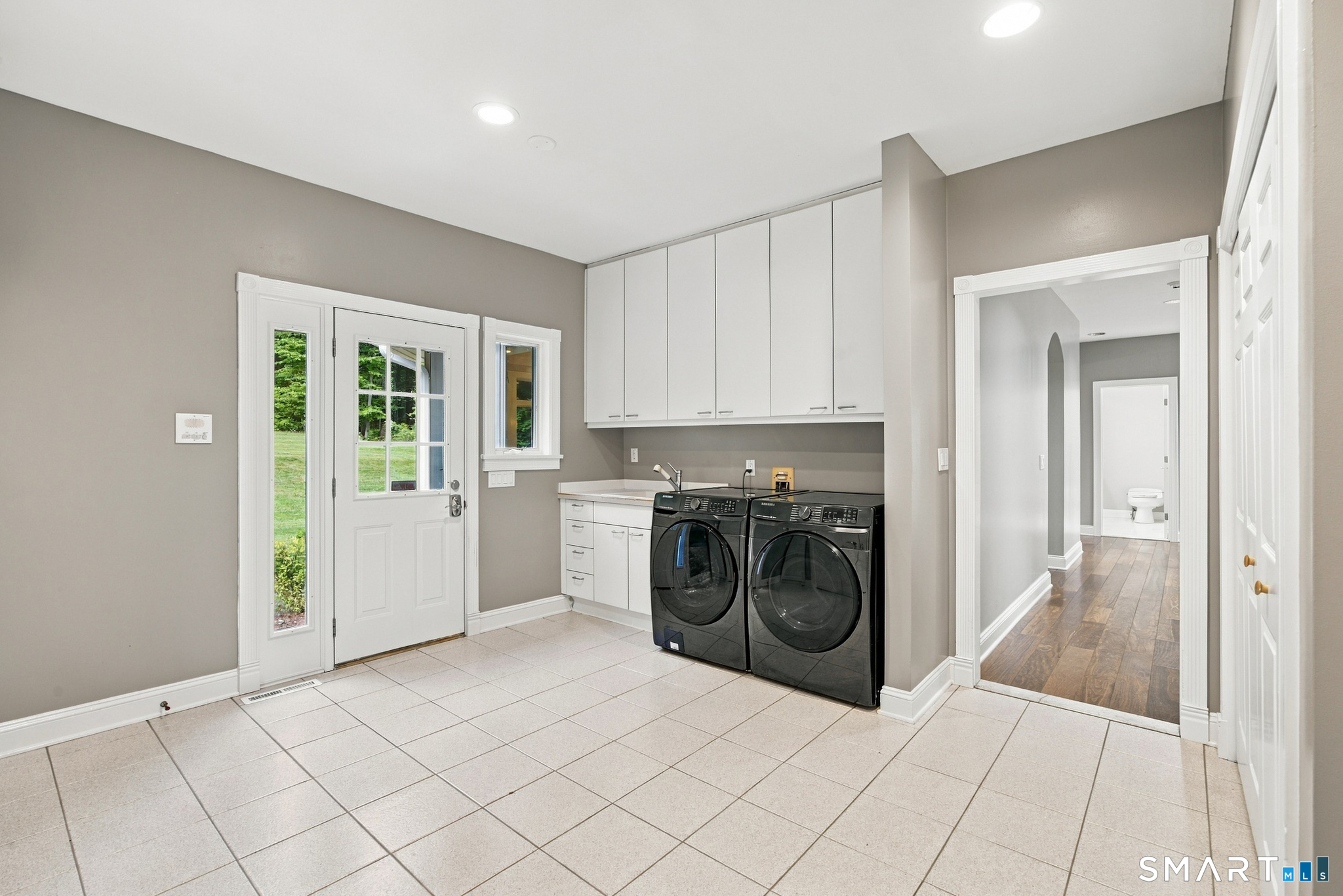 16 Mountaincrest Drive Cheshire CT 06410