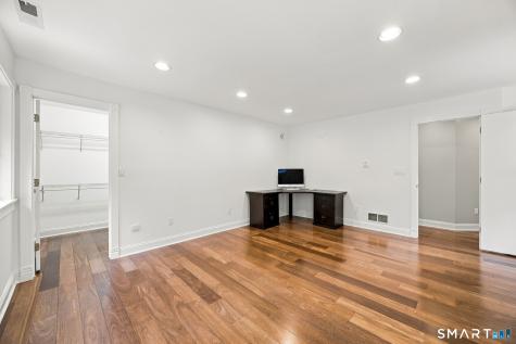 16 Mountaincrest Drive Cheshire CT 06410