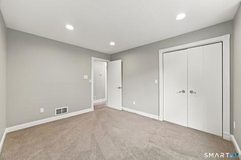 16 Mountaincrest Drive Cheshire CT 06410