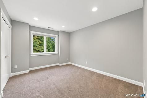 16 Mountaincrest Drive Cheshire CT 06410