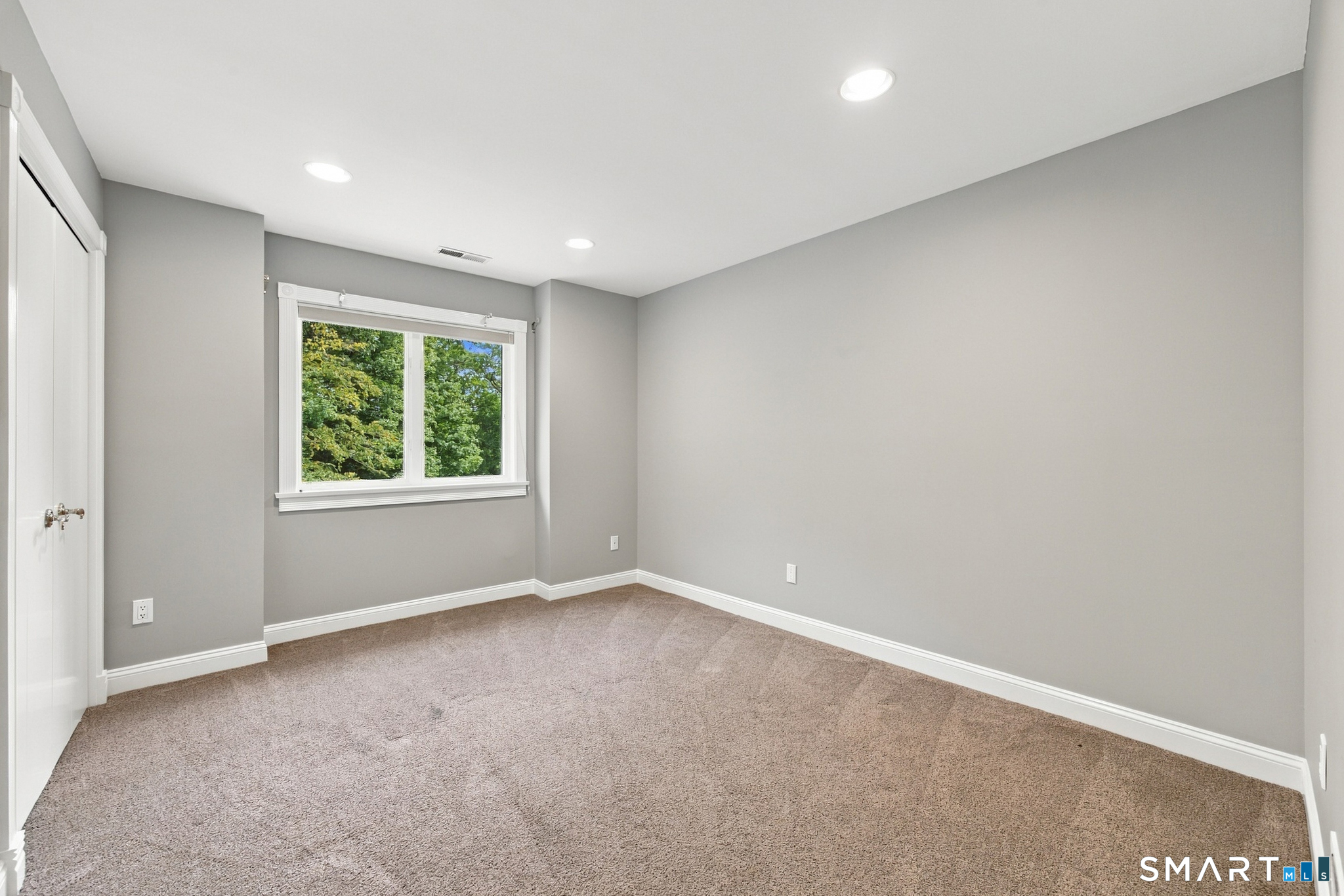 16 Mountaincrest Drive Cheshire CT 06410