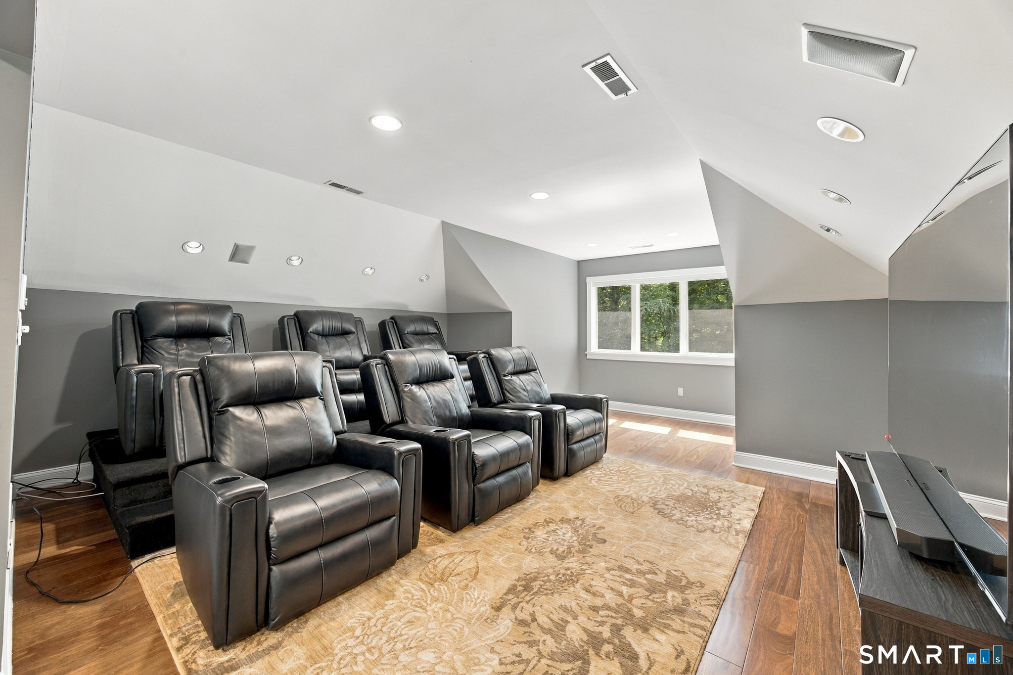 16 Mountaincrest Drive Cheshire CT 06410