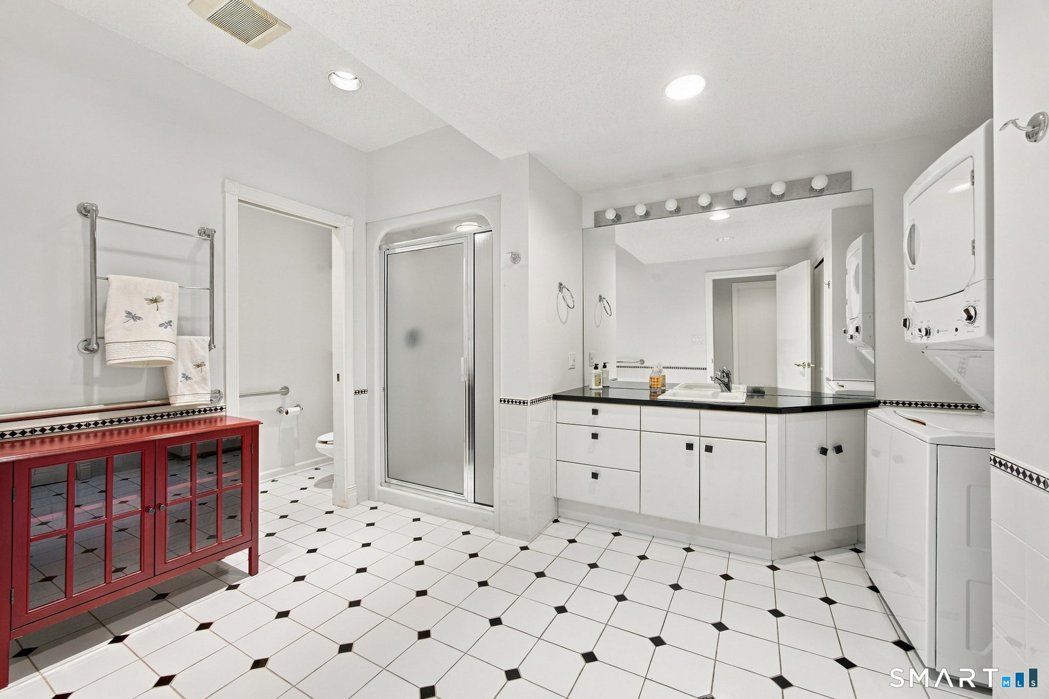 16 Mountaincrest Drive Cheshire CT 06410