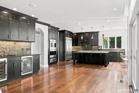 16 Mountaincrest Drive Cheshire CT 06410