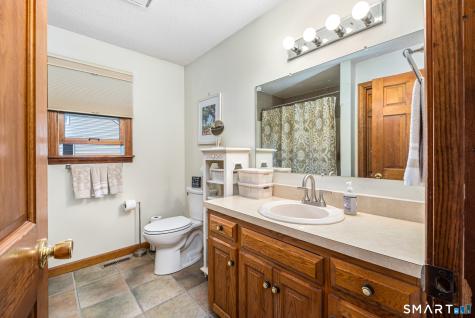 192 Oldefield Farms Drive Enfield CT 06082
