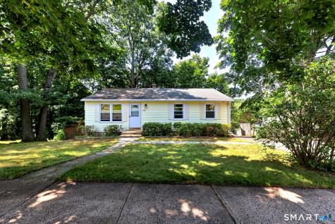 232 Anns Farm Road Hamden CT 06518