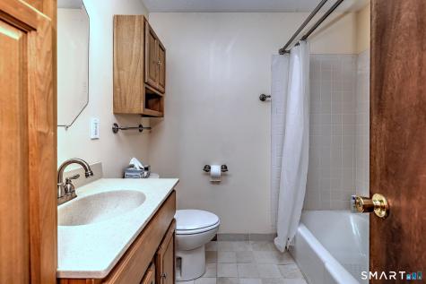 232 Anns Farm Road Hamden CT 06518