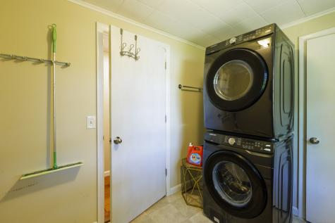 239-A Rockledge Road Lyme CT 06371
