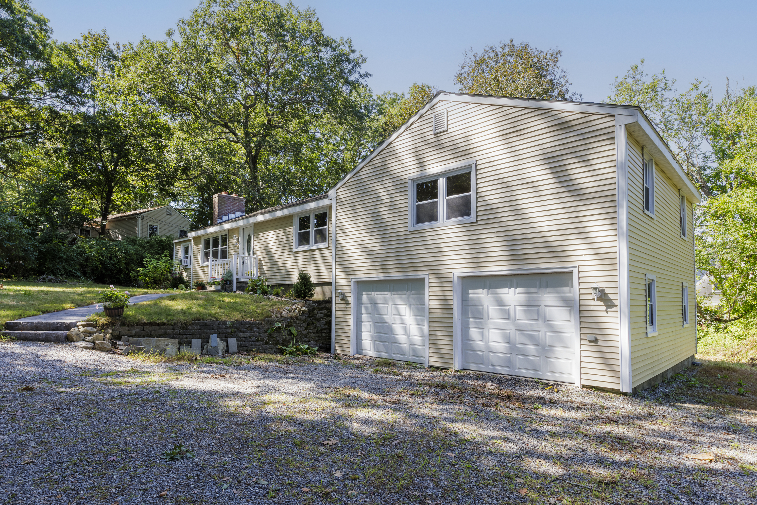 239-A Rockledge Road Lyme CT 06371