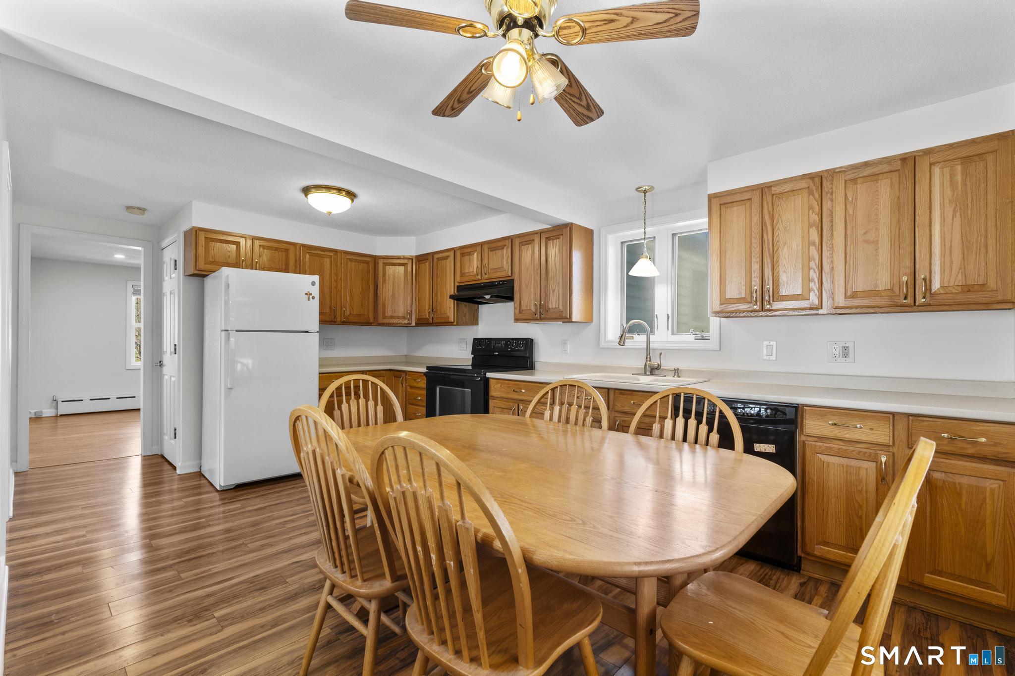 28 Kitts Lane Newington CT 06111