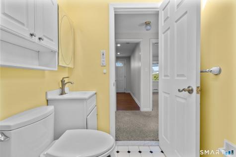 28 Kitts Lane Newington CT 06111