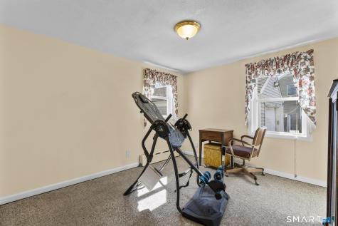 28 Kitts Lane Newington CT 06111