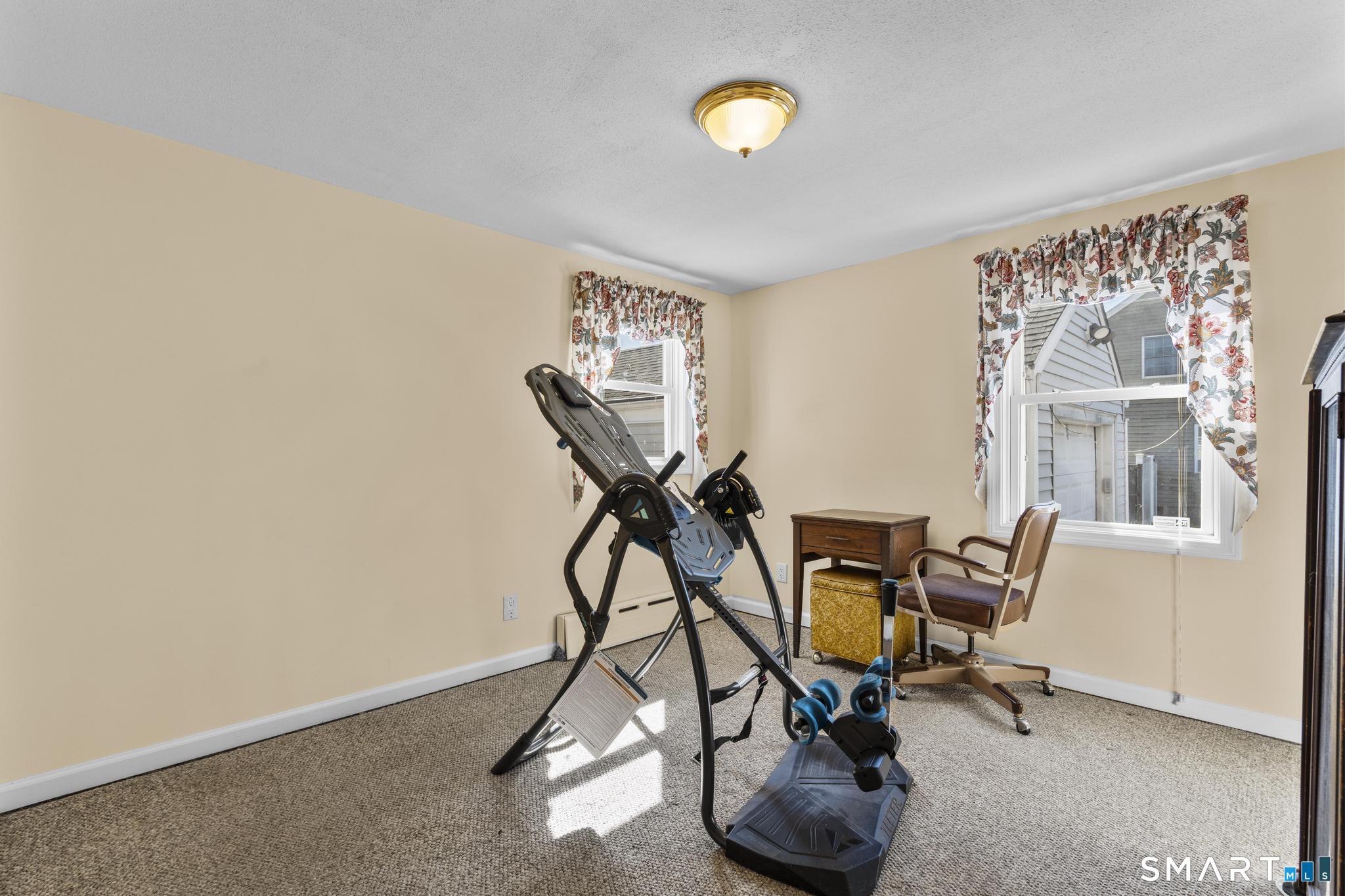 28 Kitts Lane Newington CT 06111