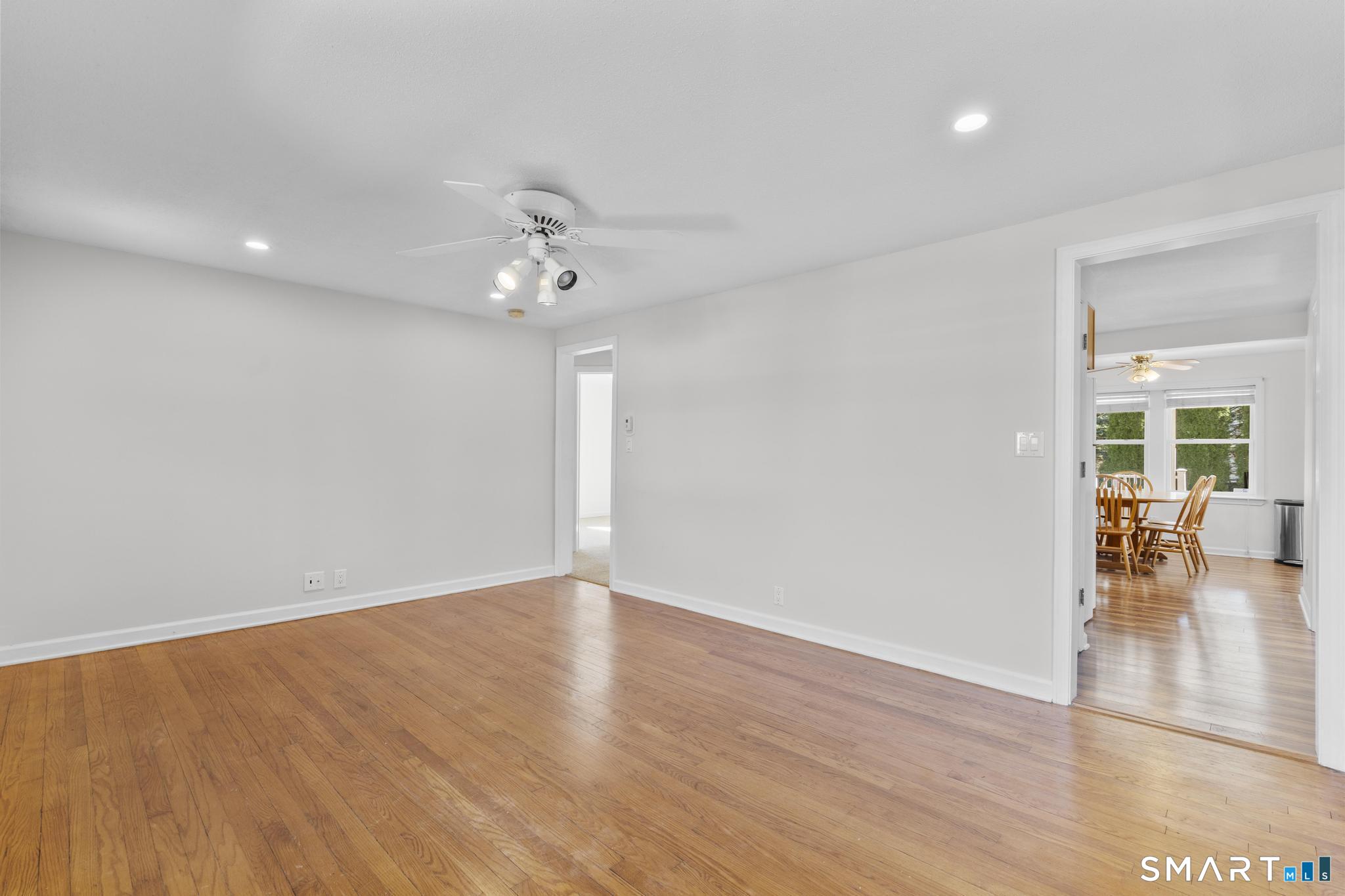 28 Kitts Lane Newington CT 06111
