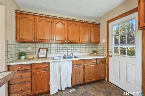 73 Hartl Drive Vernon CT 06066