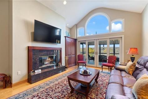 195 Injun Hollow Road Haddam CT 06424