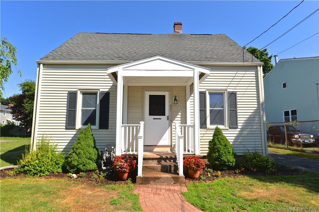 27 Mettler Street Woodbridge CT 06525