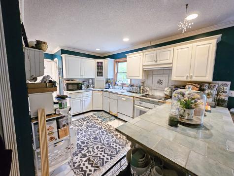935 Gaylord Mountain Road Hamden CT 06518