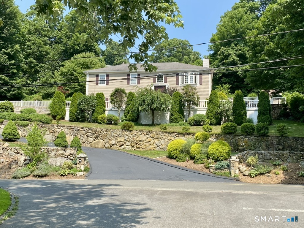 327 Jones Road Naugatuck CT 06770