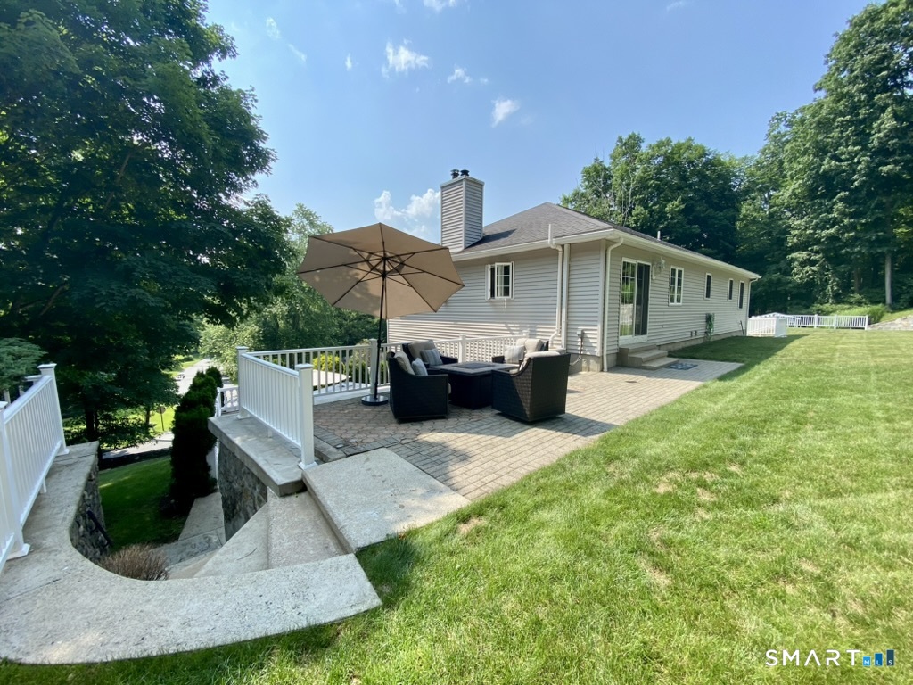 327 Jones Road Naugatuck CT 06770