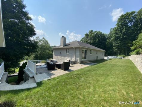 327 Jones Road Naugatuck CT 06770