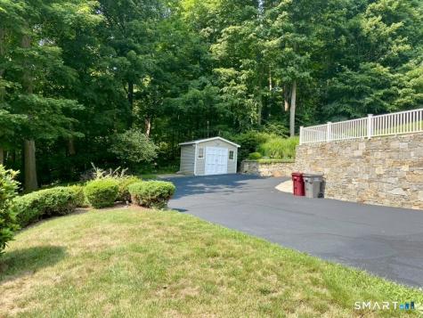 327 Jones Road Naugatuck CT 06770