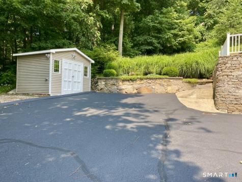 327 Jones Road Naugatuck CT 06770