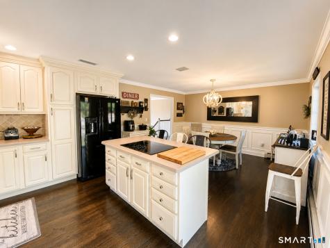 327 Jones Road Naugatuck CT 06770